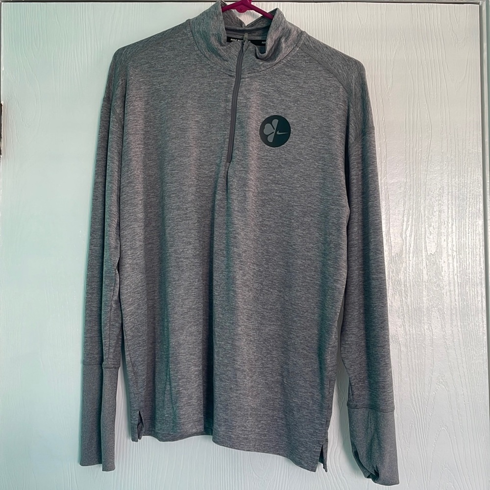 Nike 1/4 zip pullover. Size Large.
